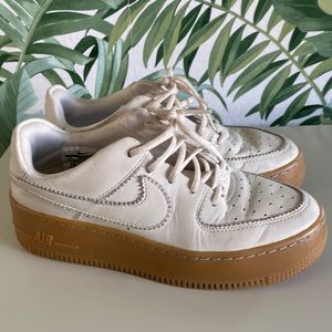 Nike AF1 Platform Gum Sole Sneakers